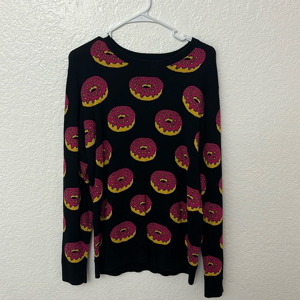 Men’s donut knit sweater